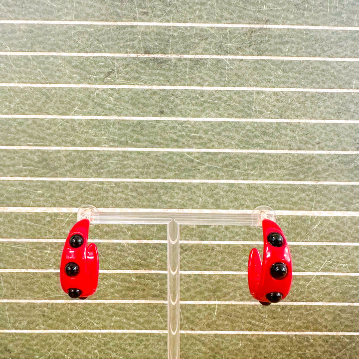 Sic 'Em Hoops | Small