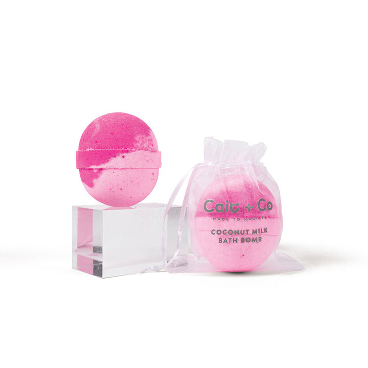 Coconut Milk Bath Bomb | Pearl