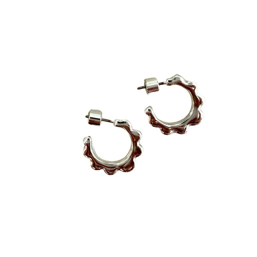 Scalloped Mini Hoop | Silver