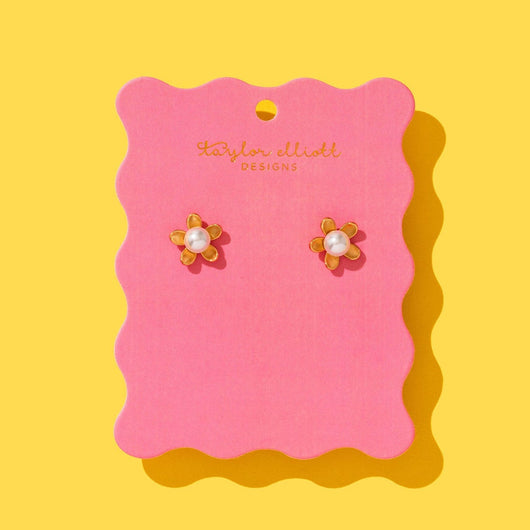 Kali Pearl Studs