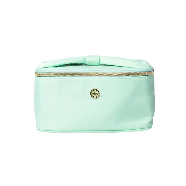 Kiss & Makeup | Mint