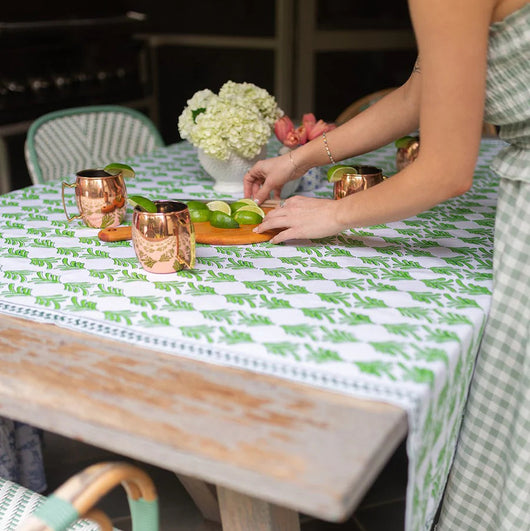 Palmetto Table Throw | Green